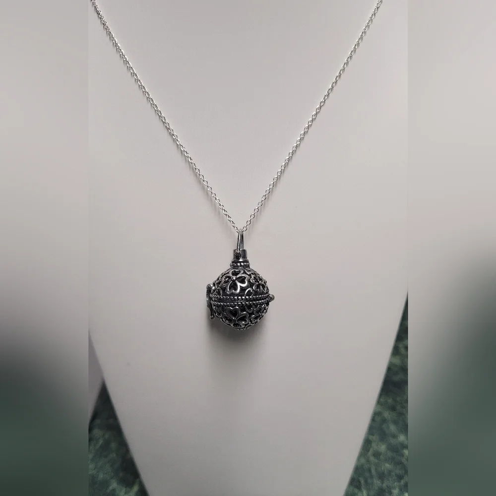 Hand Crafted Gun Metal Silver Filigree Locket Necklace